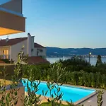 דירה Piramida טרוגיר