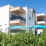 Piramida דירה טרוגיר