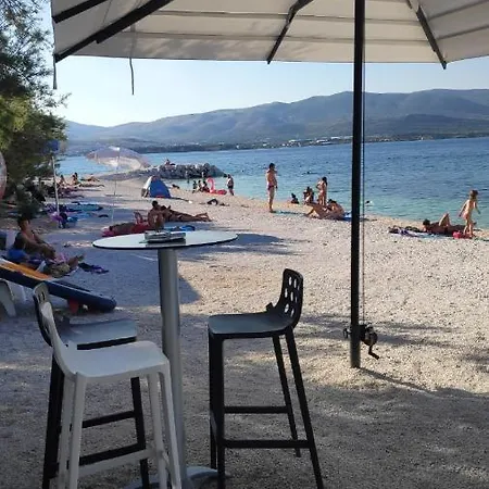 Piramida Apartman *