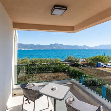 Piramida Apartman