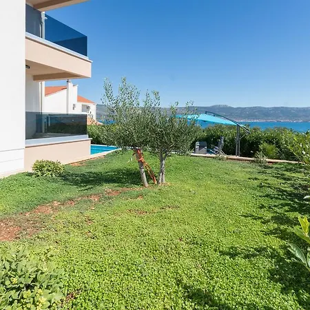 Apartament Piramida