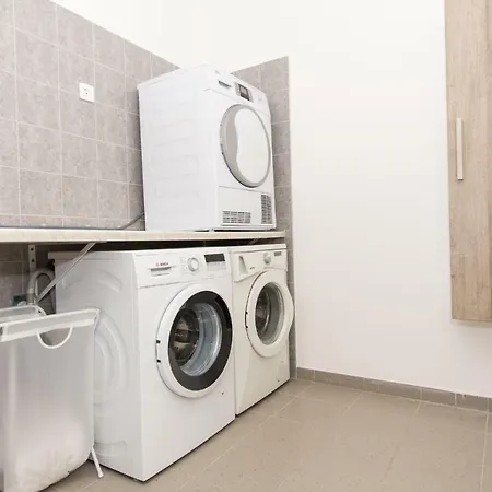 Apartament Piramida *