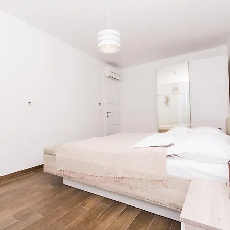 Piramida تروغير