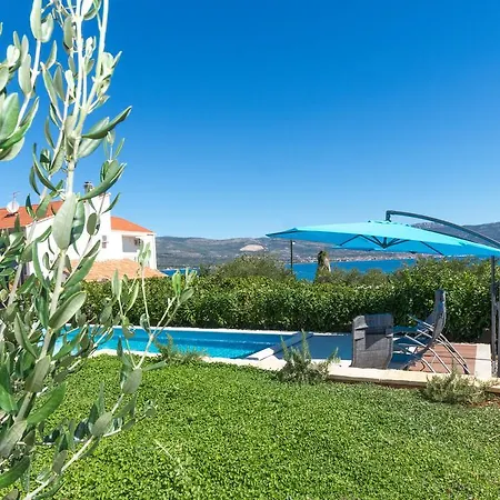 Apartment Piramida Trogir