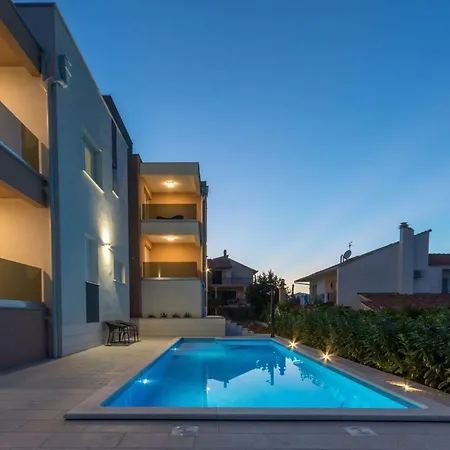 Apartment Piramida