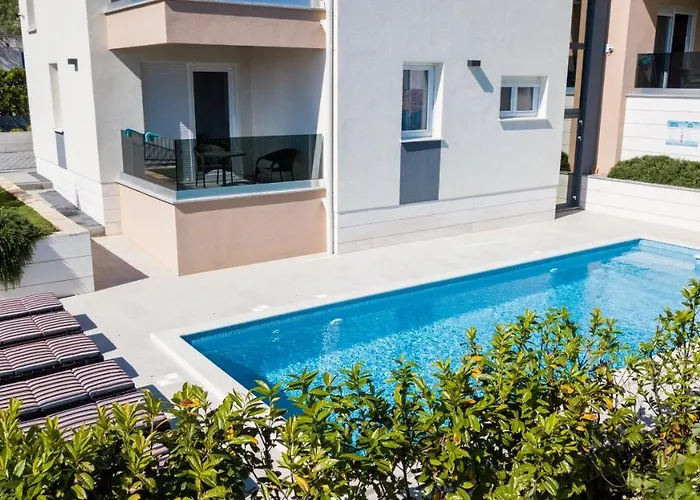 Apartment Piramida *