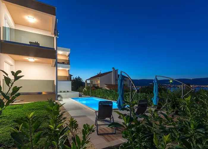 Apartment Piramida *