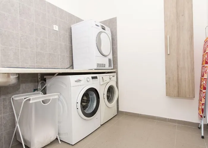 Apartment Piramida *